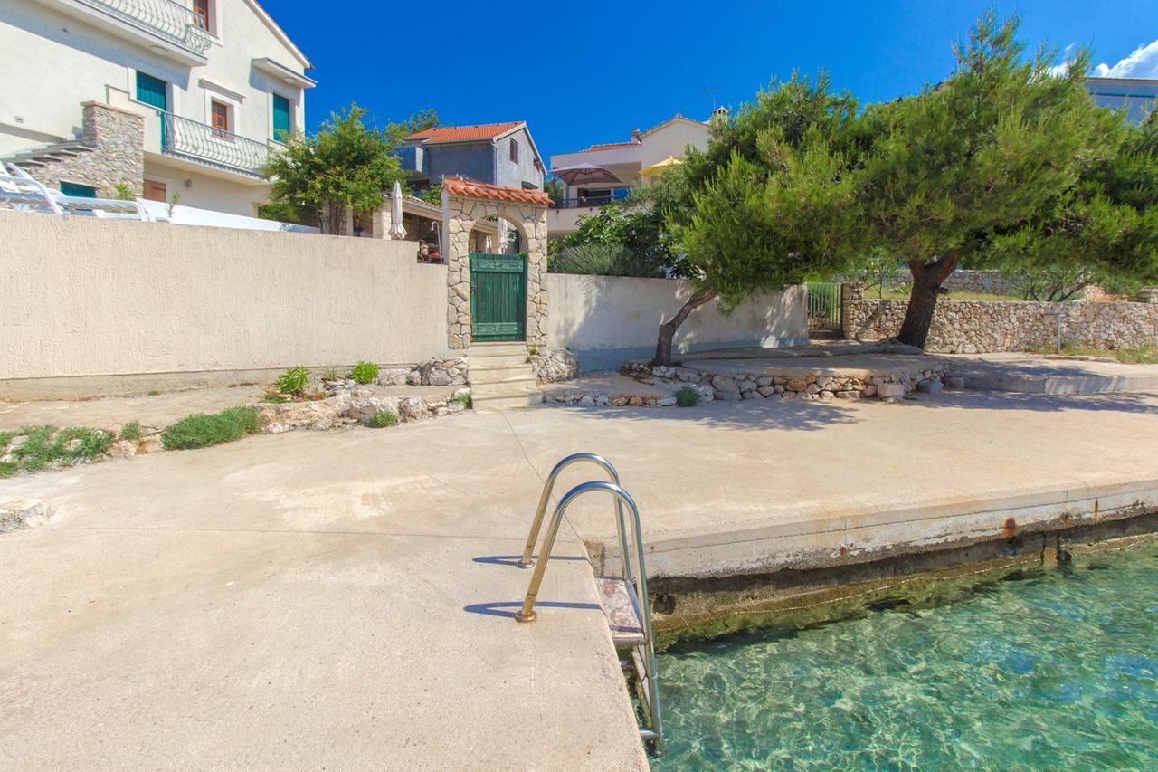 Sea Breeze - Front Sea Apartment Zaboric Exterior photo