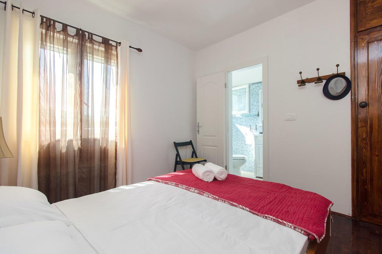 Sea Breeze - Front Sea Apartment Zaboric Exterior photo